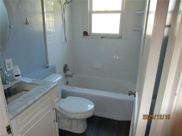 12 McDonald RD, Hampton, VA 23669