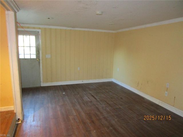 12 McDonald RD, Hampton, VA 23669