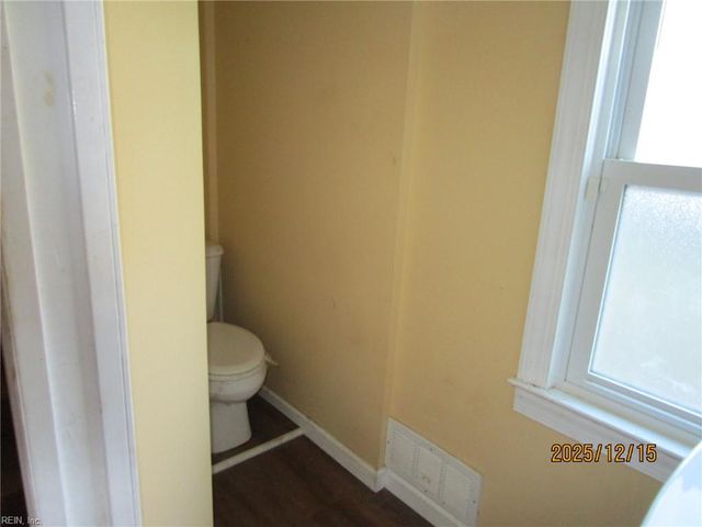 12 McDonald RD, Hampton, VA 23669