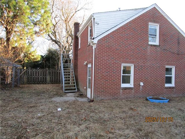 12 McDonald RD, Hampton, VA 23669