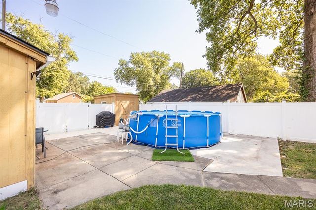 149 S 33rd Street, Belleville, IL 62226