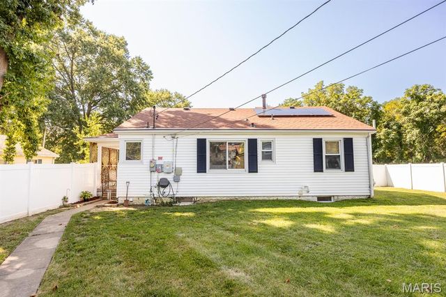 149 S 33rd Street, Belleville, IL 62226
