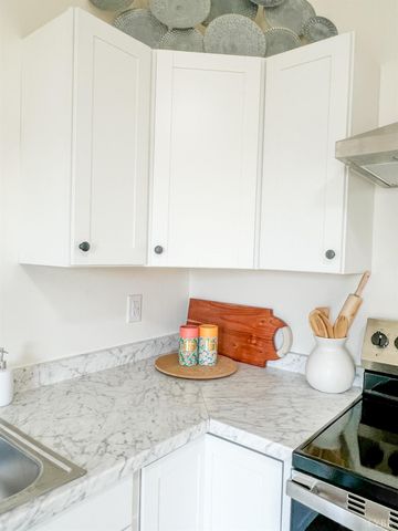 2220 Fort Avenue, Lynchburg, VA 24501