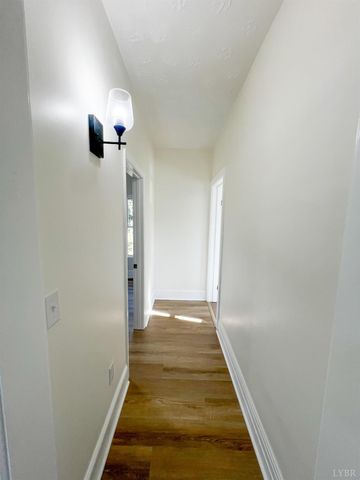 2220 Fort Avenue, Lynchburg, VA 24501