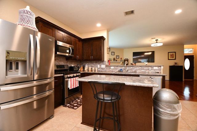 7110 Anaquitas Creek Court, Richmond, TX 77407
