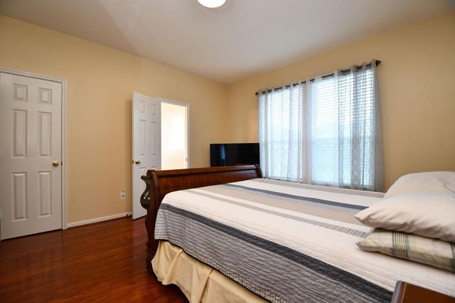 7110 Anaquitas Creek Court, Richmond, TX 77407