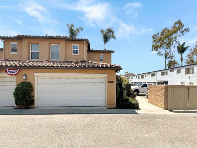7348 Berry Court, Huntington Beach, CA 92648