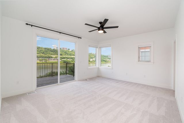 605 Manhattan Boulevard, 202, Dayton, KY 41074