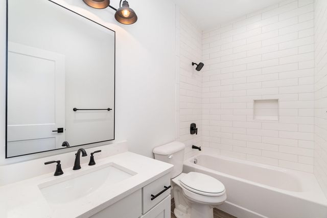 605 Manhattan Boulevard, 202, Dayton, KY 41074