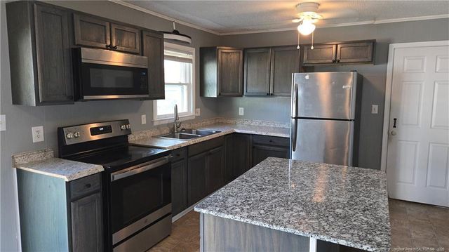 3611 Kenny Drive, Hope Mills, NC 28348