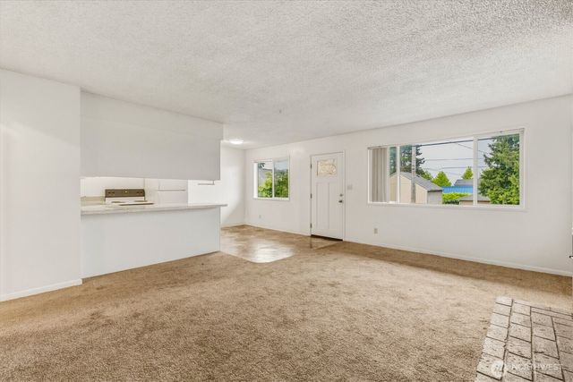 504 N 7th Avenue, Kelso, WA 98626