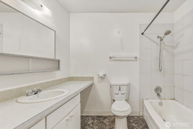 504 N 7th Avenue, Kelso, WA 98626