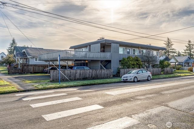 504 N 7th Avenue, Kelso, WA 98626