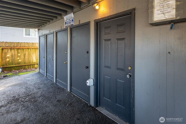 504 N 7th Avenue, Kelso, WA 98626