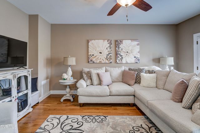 266 Westshore Pointe 6c, Johnson City, TN 37601