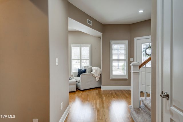 266 Westshore Pointe 6c, Johnson City, TN 37601