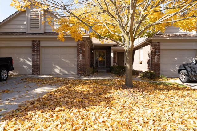 1314 Lilac Lane, Waterford Charter Township, MI 48327