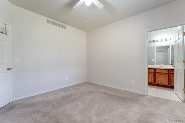 1314 Lilac Lane, Waterford Charter Township, MI 48327