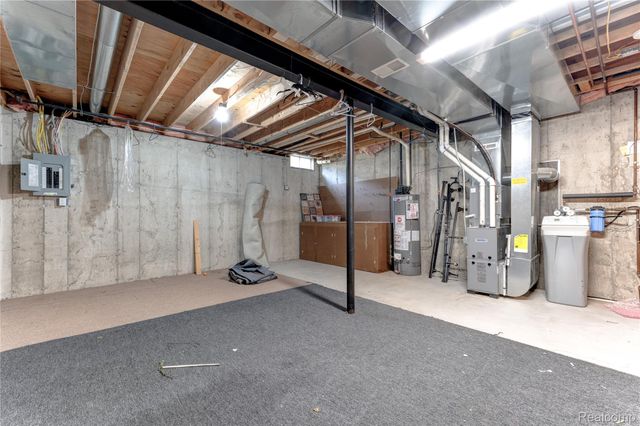 1314 Lilac Lane, Waterford Charter Township, MI 48327