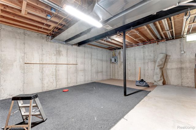 1314 Lilac Lane, Waterford Charter Township, MI 48327