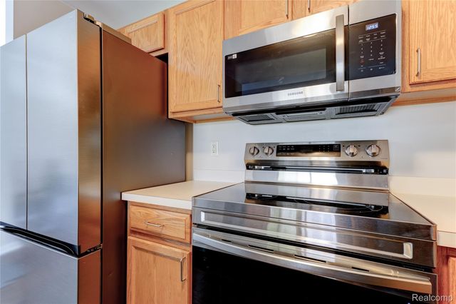 1314 Lilac Lane, Waterford Charter Township, MI 48327