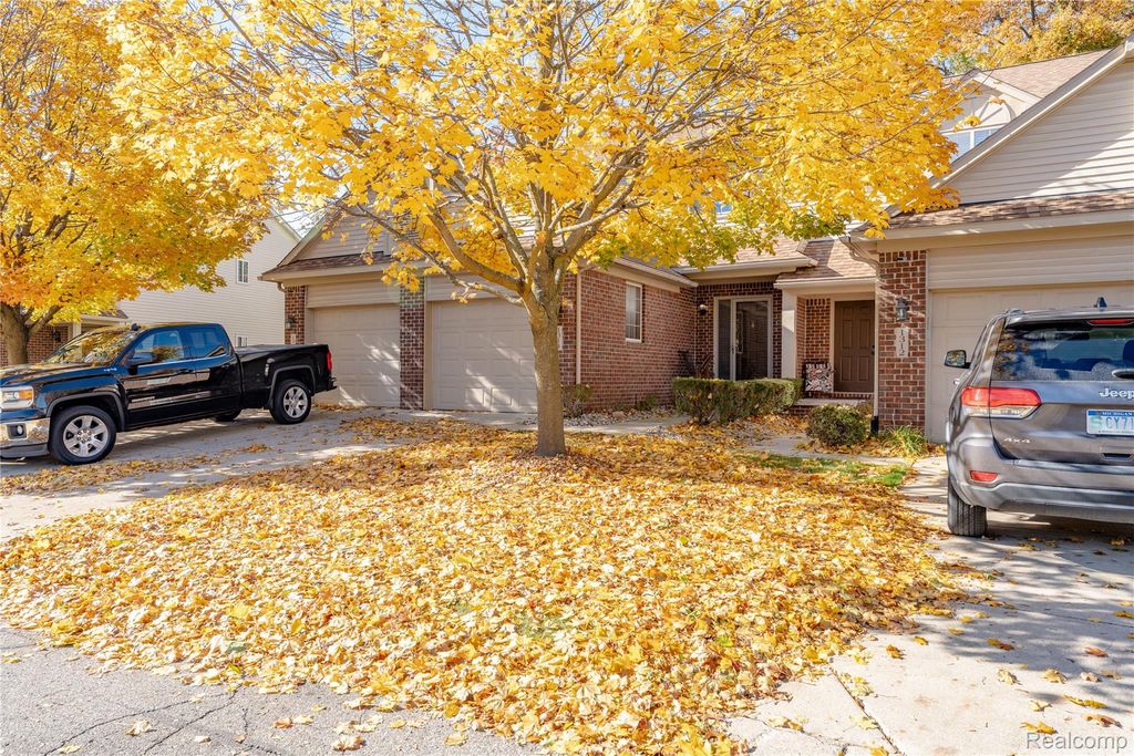 1314 Lilac Lane, Waterford Charter Township, MI 48327