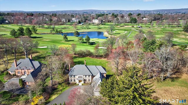 7 Winhall Lane, West Hartford, CT 06117