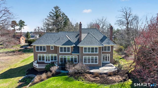 7 Winhall Lane, West Hartford, CT 06117