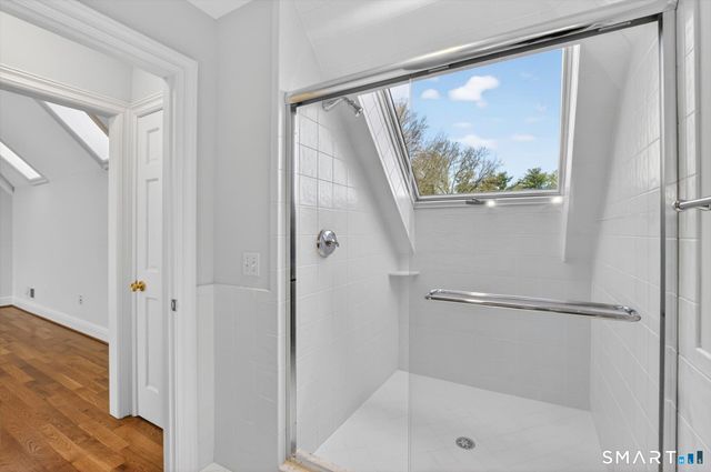 7 Winhall Lane, West Hartford, CT 06117