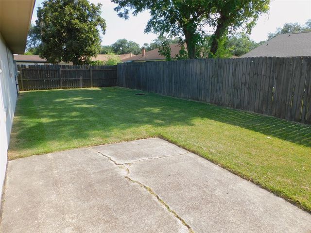 1338 Leadenhall Circle, Channelview, TX 77530