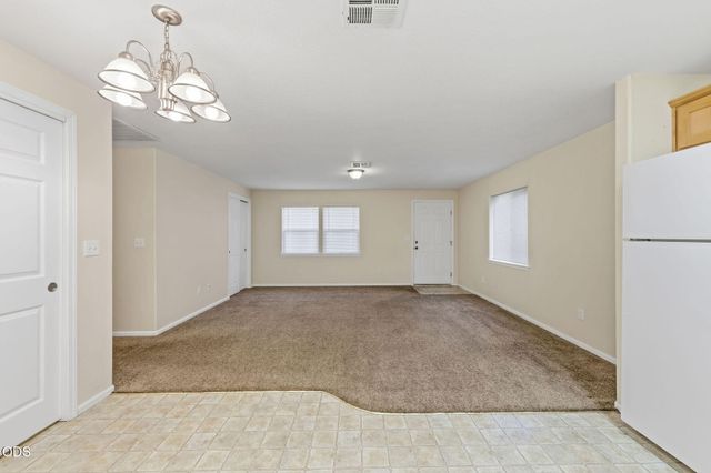 858 E 9th Street, Medford, OR 97504