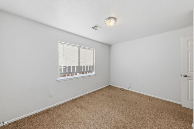 858 E 9th Street, Medford, OR 97504