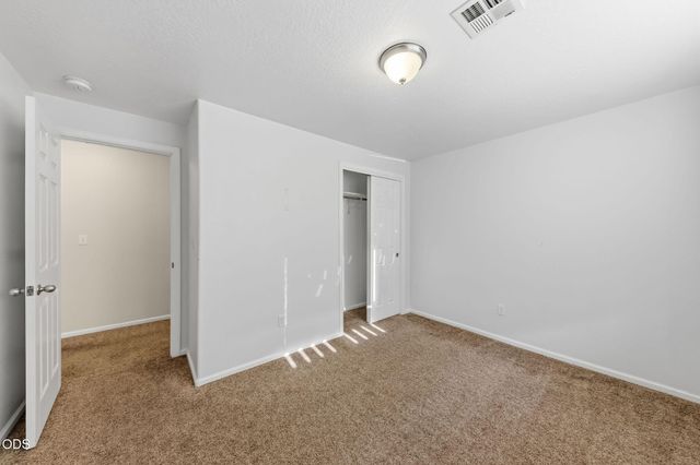 858 E 9th Street, Medford, OR 97504
