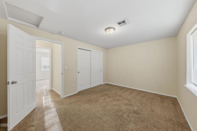 858 E 9th Street, Medford, OR 97504