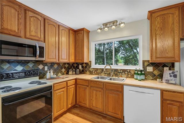 1323 Greenmar Drive, Unincorporated, MO 63026