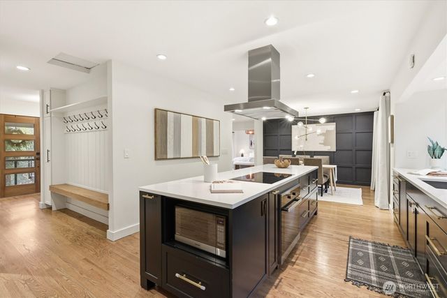14317 SE 49th Street, Bellevue, WA 98006