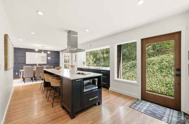 14317 SE 49th Street, Bellevue, WA 98006