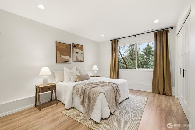 14317 SE 49th Street, Bellevue, WA 98006