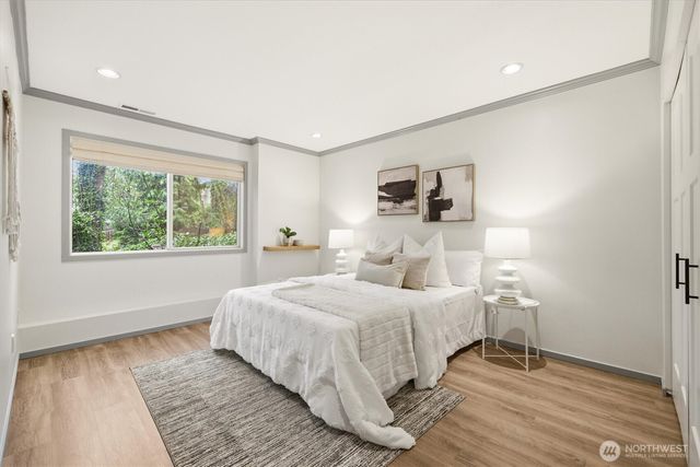 14317 SE 49th Street, Bellevue, WA 98006