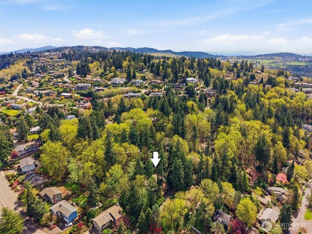 14317 SE 49th Street, Bellevue, WA 98006