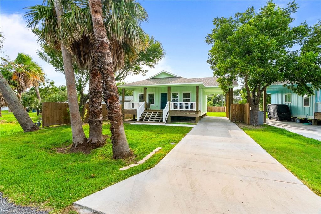 2311 S Bronte St, Rockport, TX 78382 — photo 2