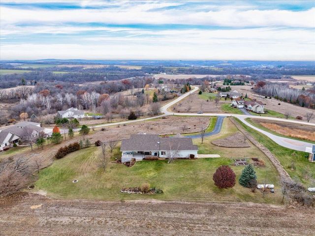 N8894 Blue Vista Lane, New Glarus, WI 53574