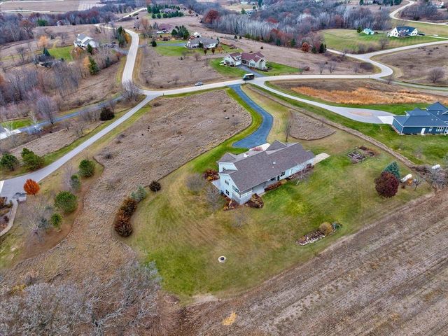 N8894 Blue Vista Lane, New Glarus, WI 53574