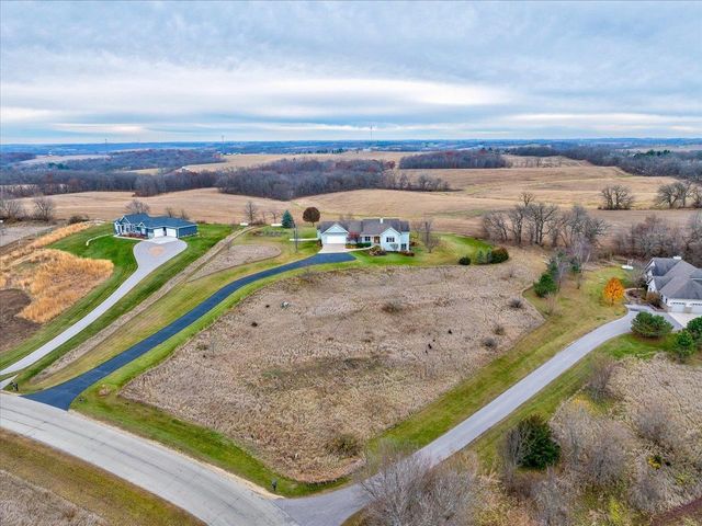 N8894 Blue Vista Lane, New Glarus, WI 53574
