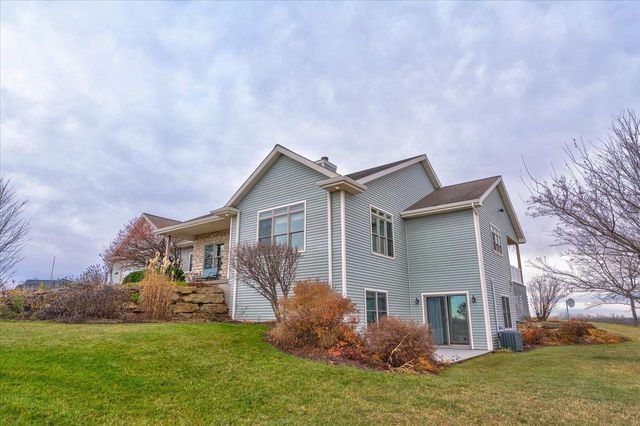 N8894 Blue Vista Lane, New Glarus, WI 53574