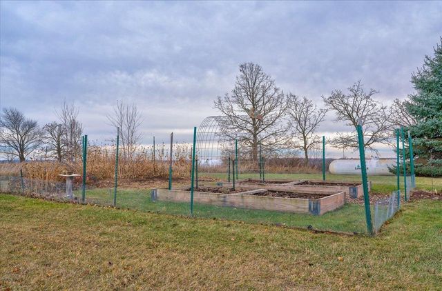 N8894 Blue Vista Lane, New Glarus, WI 53574