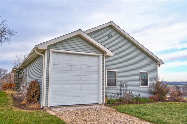 N8894 Blue Vista Lane, New Glarus, WI 53574