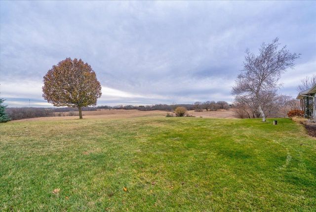 N8894 Blue Vista Lane, New Glarus, WI 53574