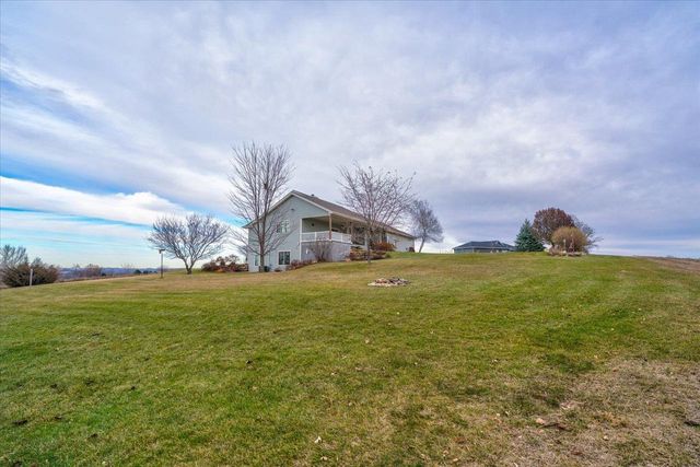 N8894 Blue Vista Lane, New Glarus, WI 53574