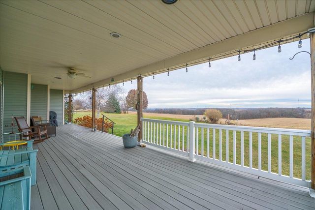 N8894 Blue Vista Lane, New Glarus, WI 53574